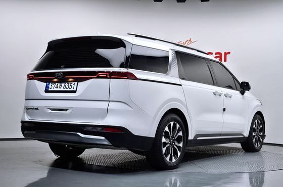 Kia Carnival Diesel 9-Seater Signature — пробег 101 211 км — фото 2 из 5