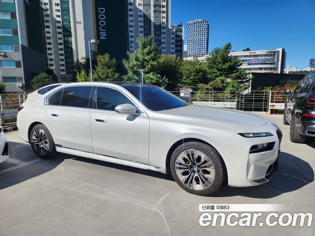 BMW 7-Series 740d xDrive Design Pure Excellence — пробег 97 900 км — фото 3 из 5