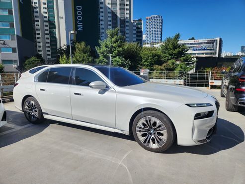 BMW 7-Series 740d xDrive Design Pure Excellence — пробег 97 900 км — фото 3 из 5