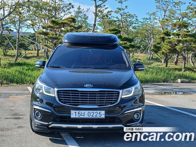 Kia Carnival 9-seater Hi-Limousine Prestige — пробег 220 277 км — фото 2 из 5