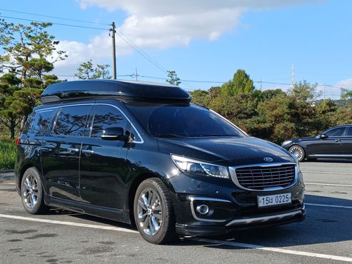 Kia Carnival 9-seater Hi-Limousine Prestige — пробег 220 277 км — фото 3 из 5