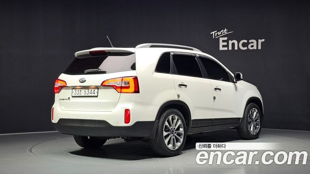 Kia Sorento Diesel 2.0 2WD Limited — пробег 124 761 км — фото 2 из 5