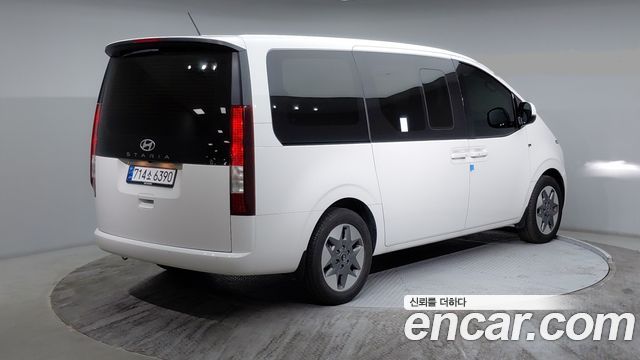 Hyundai Staria из Кореи Encar