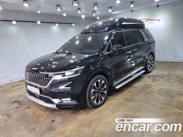 Kia Carnival Diesel 9-Seater Hi-Limousine Signature — пробег 90 000 км — фото 2 из 5