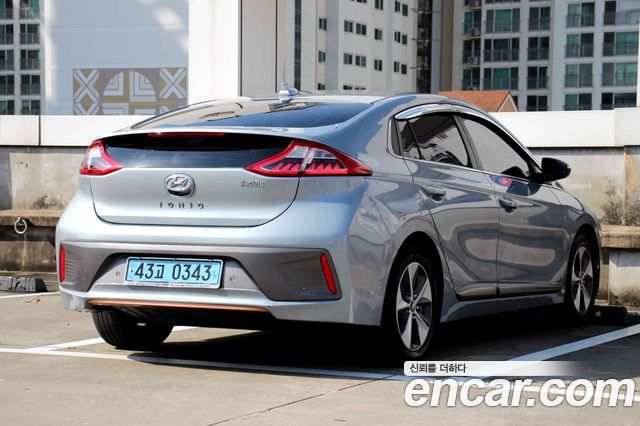 Hyundai Ioniq из Кореи Encar
