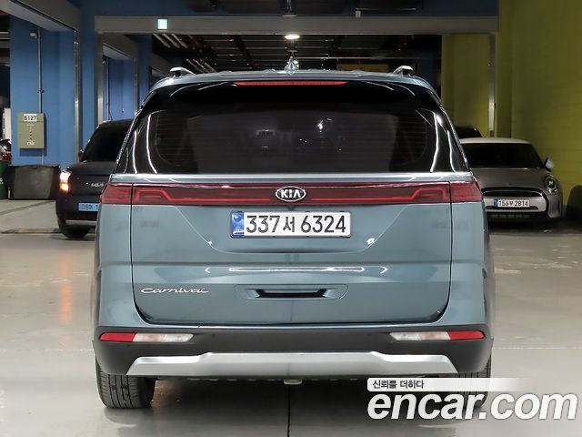 Kia Carnival из Кореи Encar