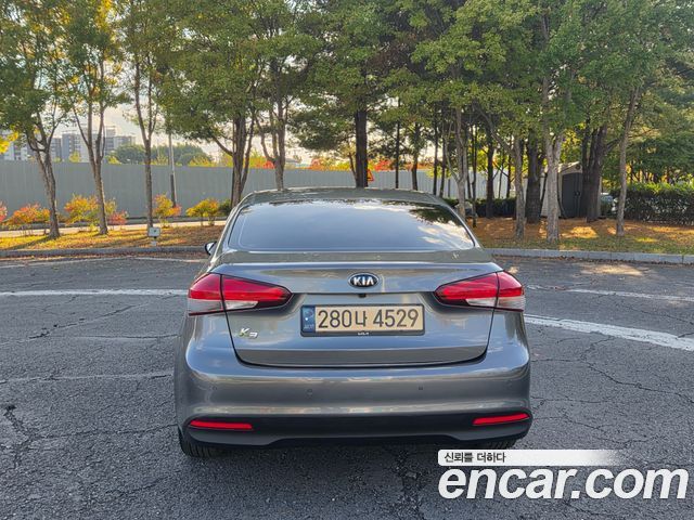 Kia K3 из Кореи Encar