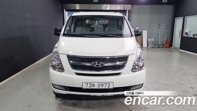 Hyundai Starex 4WD 12-Seater Wagon CVX Luxury — пробег 163 488 км — фото 3 из 5