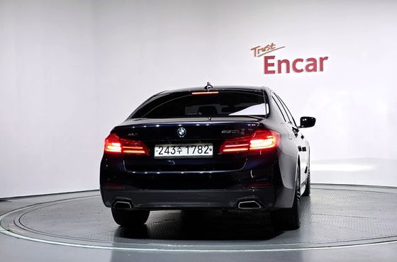 BMW 5-Series 530i xDrive M Sport Package Plus — пробег 68 311 км — фото 4 из 5