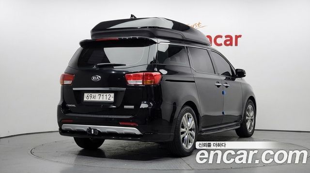 Kia Carnival из Кореи Encar