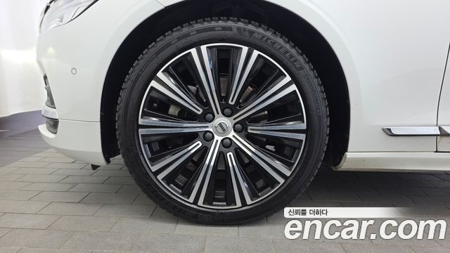 Volvo S90 из Кореи Encar