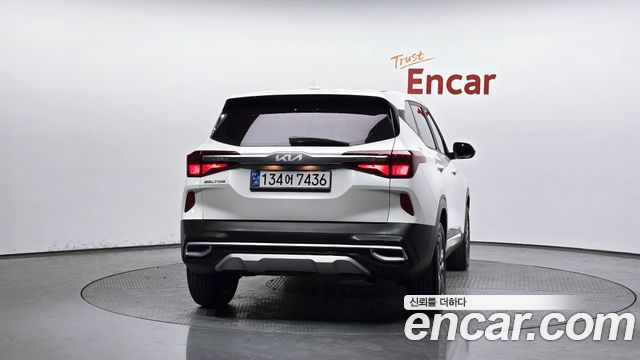 Kia Seltos из Кореи Encar
