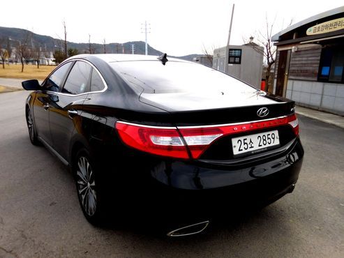Hyundai Grandeur HG300 Exclusive Special — пробег 132 491 км — фото 3 из 5