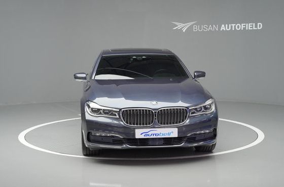 BMW 7-Series 730Ld xDrive — пробег 90 000 км — фото 2 из 5