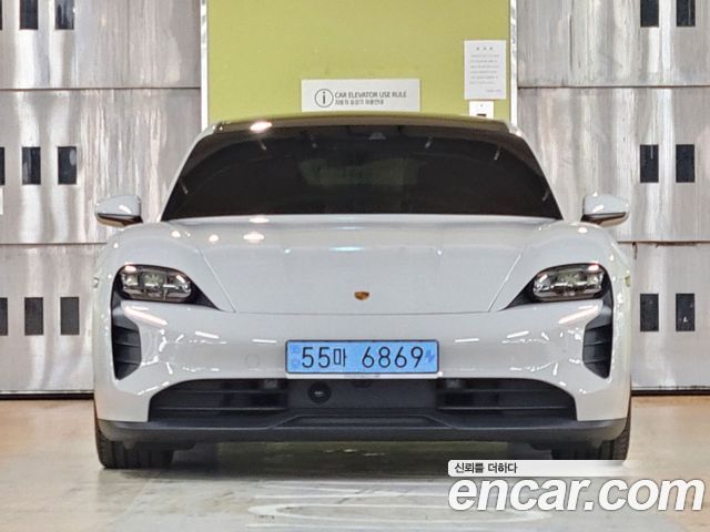 Porsche Taycan GTS — пробег 8 700 км — фото 3 из 5