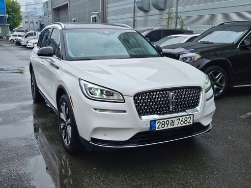 Lincoln Corsair 2.0 Reserve AWD — пробег 65 573 км — фото 3 из 5