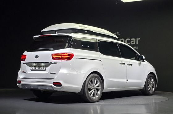 Kia Carnival 9-Seater Outdoor Prestige — пробег 38 481 км — фото 2 из 5