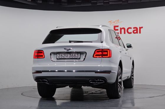 Bentley Bentayga 4.0 V8 — пробег 36 198 км — фото 4 из 5