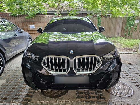 BMW X6 xDrive40i M Sport — пробег 1 905 км — фото 4 из 5