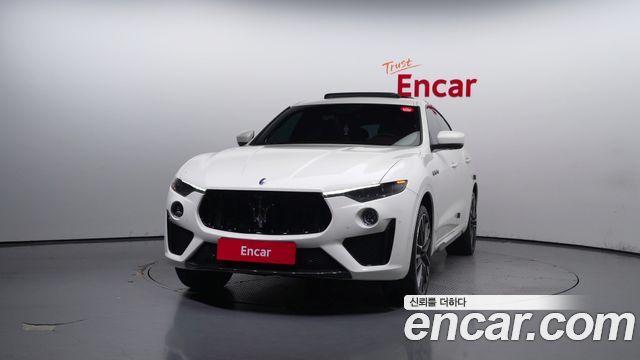 Maserati Levante из Кореи Encar