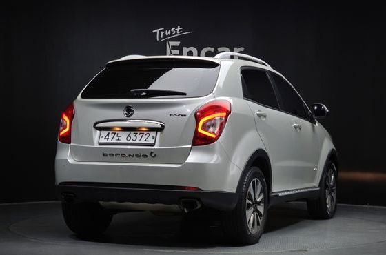 Ssangyong KORANDO 2.0 Adventure 60th Edition 4WD — пробег 177 820 км — фото 2 из 5