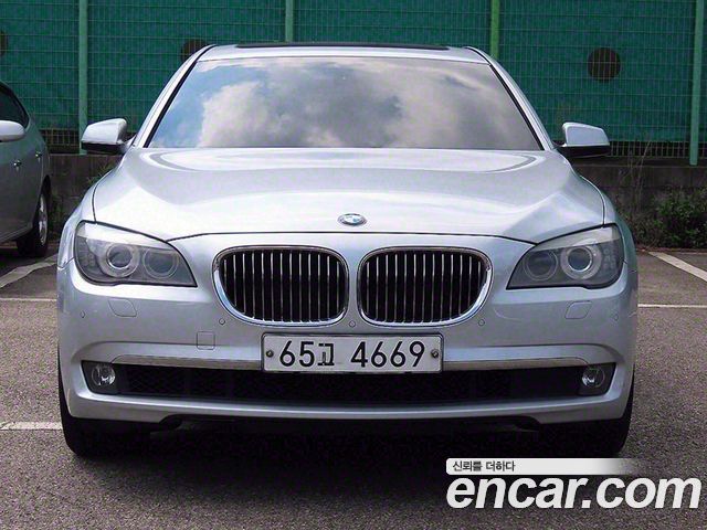 BMW 7-Series 740i — пробег 147 334 км — фото 1 из 5
