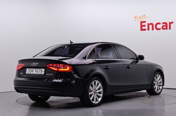 Audi A4 2.0 TDI dynamic B8 — пробег 71 972 км — фото 2 из 5