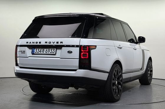 Land Rover Range Rover 4.4 SDV8 Vogue SE DIESEL — пробег 131 552 км — фото 2 из 5