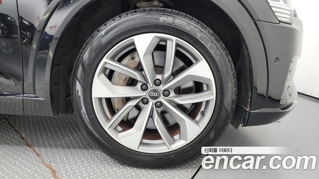 Audi e-tron из Кореи Encar