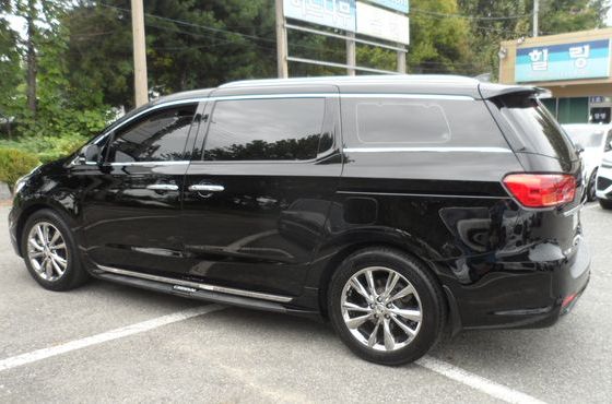 Kia Carnival 9-Seater Noblesse — пробег 132 764 км — фото 1 из 5
