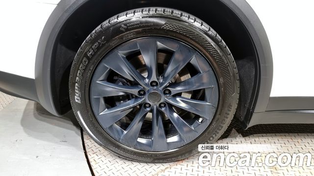 Tesla Model X из Кореи Encar