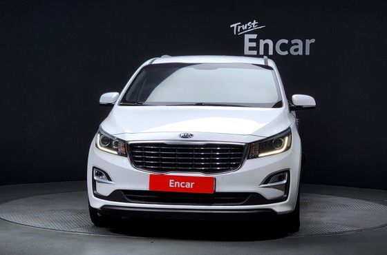 Kia Carnival 11-Seater Prestige — пробег 167 792 км — фото 3 из 5