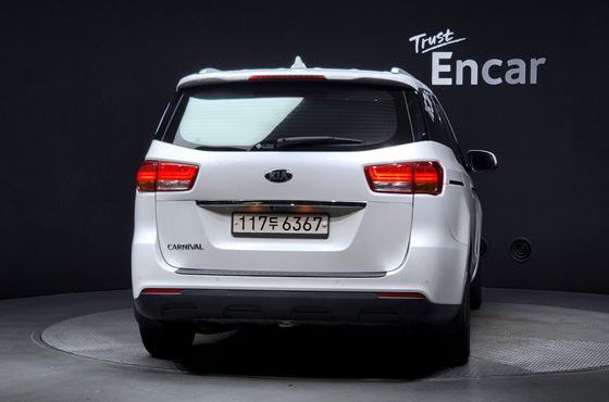 Kia Carnival 11-Seater Prestige — пробег 167 792 км — фото 4 из 5