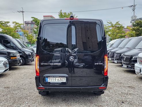 Mercedes-Benz Sprinter 3.0 Diesel W907 — пробег 61 963 км — фото 4 из 5