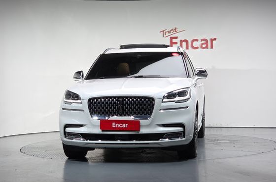 Lincoln Aviator 3.0 Black Label AWD — пробег 66 450 км — фото 3 из 5