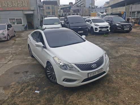 Hyundai Grandeur HG300 Exclusive — пробег 163 147 км — фото 3 из 5