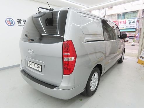 Hyundai Starex Van 5-Seater Smart — пробег 50 000 км — фото 3 из 5