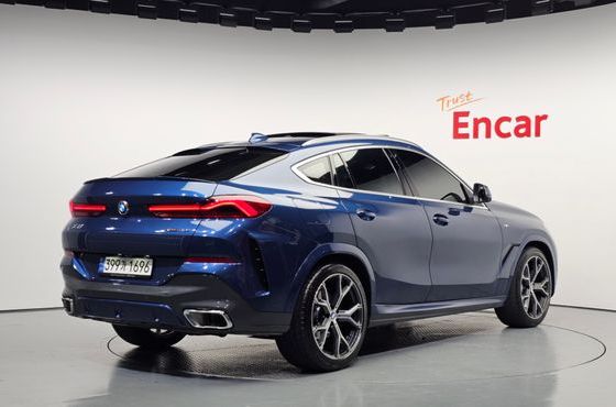 BMW X6 xDrive40i M Sport — пробег 43 820 км — фото 2 из 5