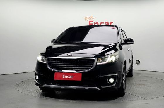 Kia Carnival 9-seater Luxury — пробег 244 536 км — фото 3 из 5