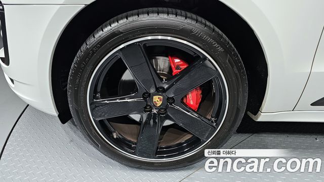 Porsche Macan из Кореи Encar