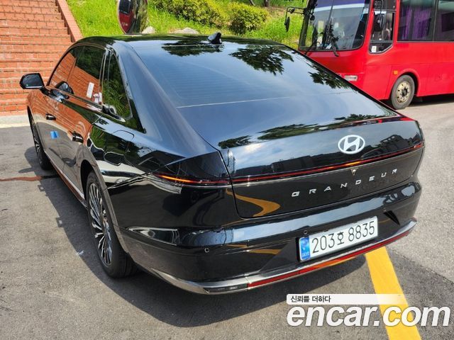 Hyundai Grandeur Calligraphy — пробег 950 км — фото 2 из 5