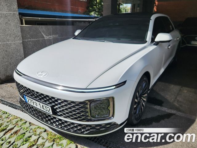 Hyundai Grandeur 2,5 Gasoline 2WD Calligraphy — пробег 650 км — фото 2 из 5