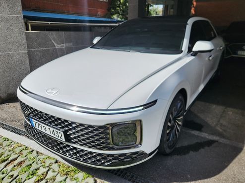 Hyundai Grandeur 2,5 Gasoline 2WD Calligraphy — пробег 650 км — фото 2 из 5