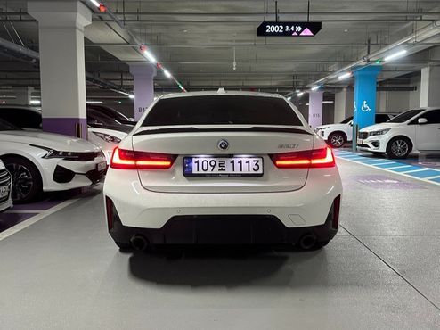 BMW 3-Series 320i M Sport — пробег 45 618 км — фото 2 из 5