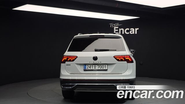 Volkswagen Tiguan 2.0 TSI Prestige — пробег 53 040 км — фото 4 из 5