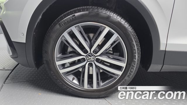 Volkswagen Tiguan 2.0 TSI Prestige — пробег 53 040 км — фото 5 из 5