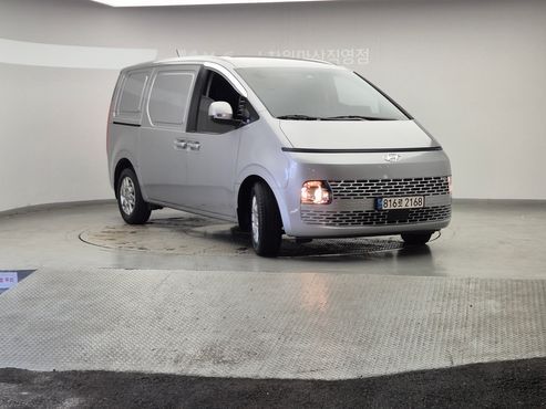 Hyundai Staria Cargo 3-Seater Modern — пробег 123 949 км — фото 3 из 5