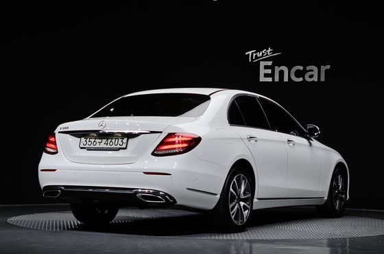 Mercedes-Benz E-Class E300 Exclusive — пробег 201 639 км — фото 2 из 5