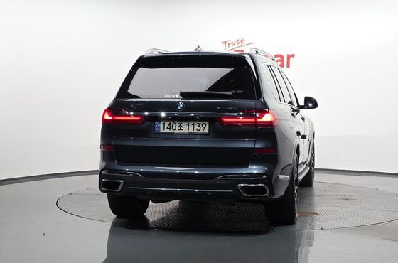 BMW X7 xDrive 40i M Sport 6STR — пробег 91 783 км — фото 4 из 5
