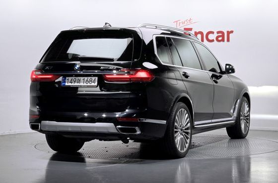 BMW X7 xDrive 40d Design Pure Excellence 7-Seater — пробег 79 701 км — фото 2 из 5